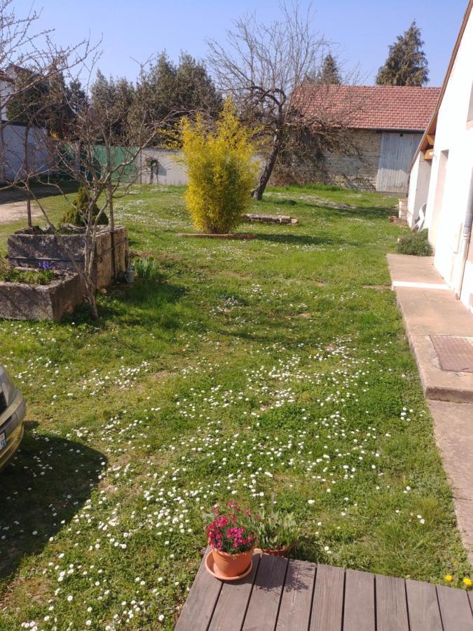 2 chambres privées au calme à la Maison des Bambous Dijon Exterior foto